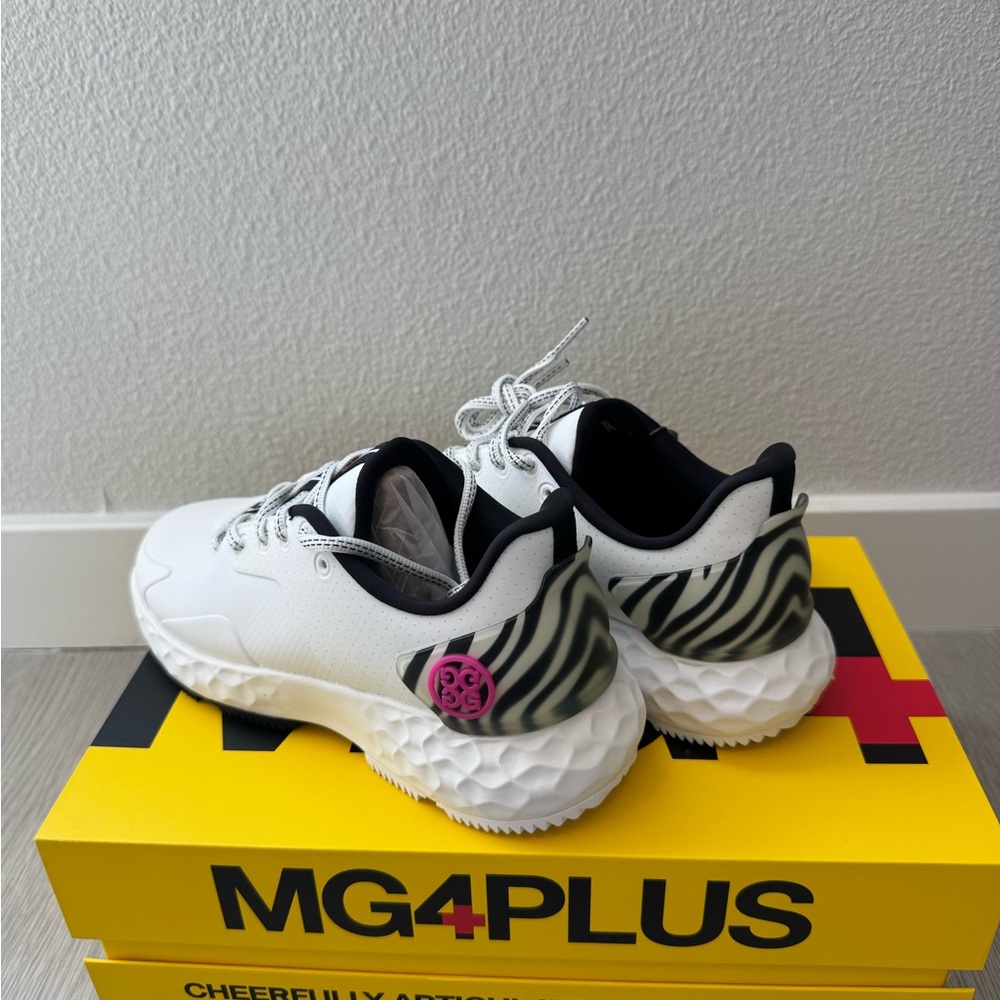 Women Golf Shoes - Picture 4 of 6